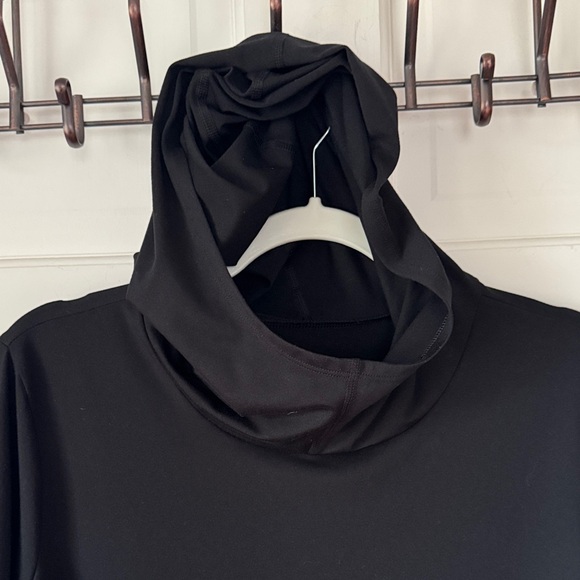 The North Face Women's Flash Dry Hooded Black Long Sleeve Dress - Picture 1 of 10